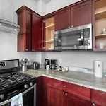 Stylish 1Br L Rooftop Pool