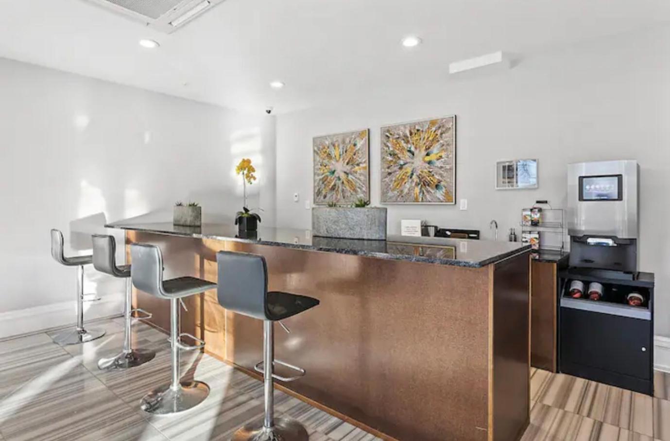 Apartment Stylish 1br L Rooftop Pool *