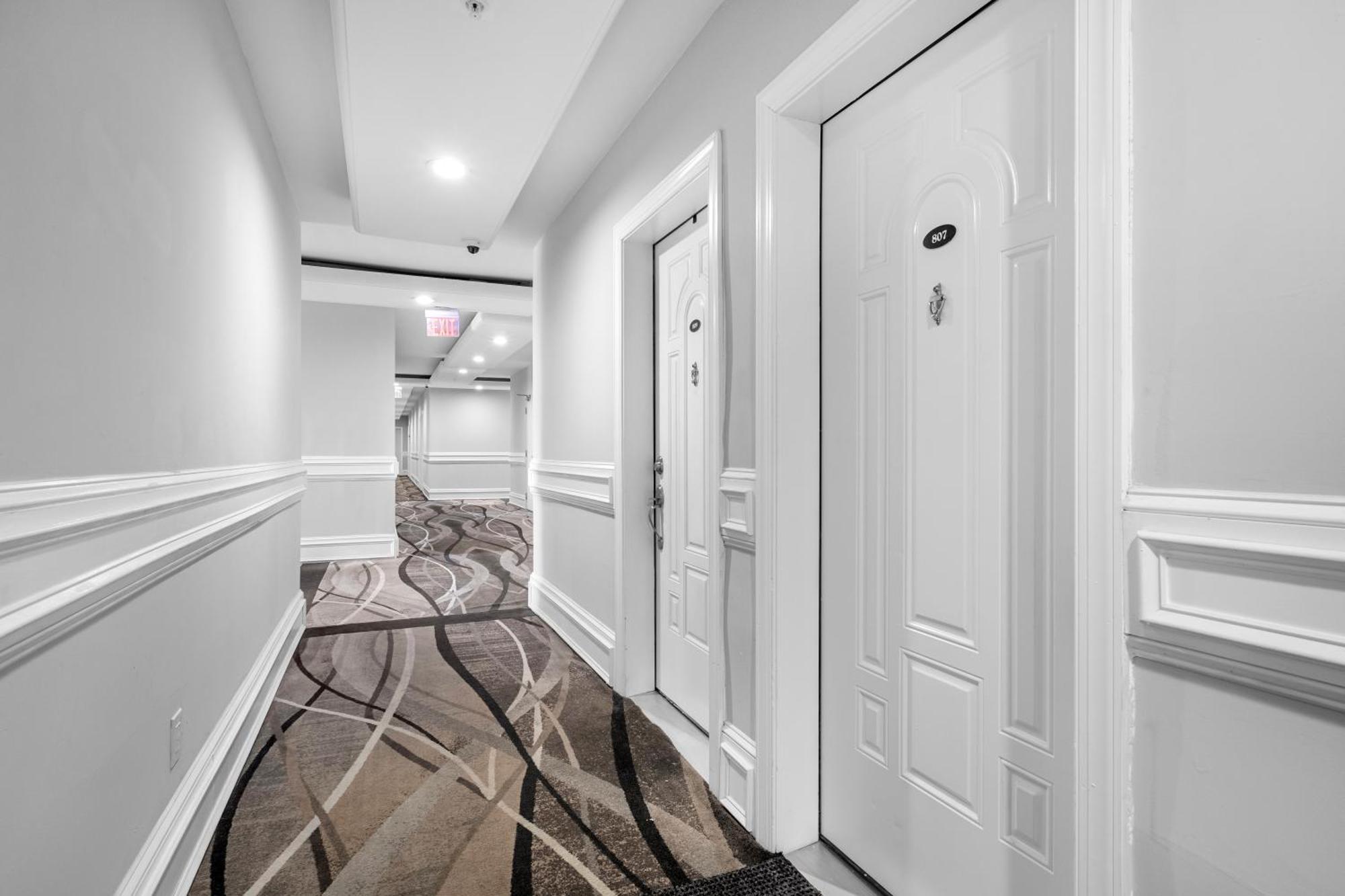 Stylish 1br L Rooftop Pool Apartment *