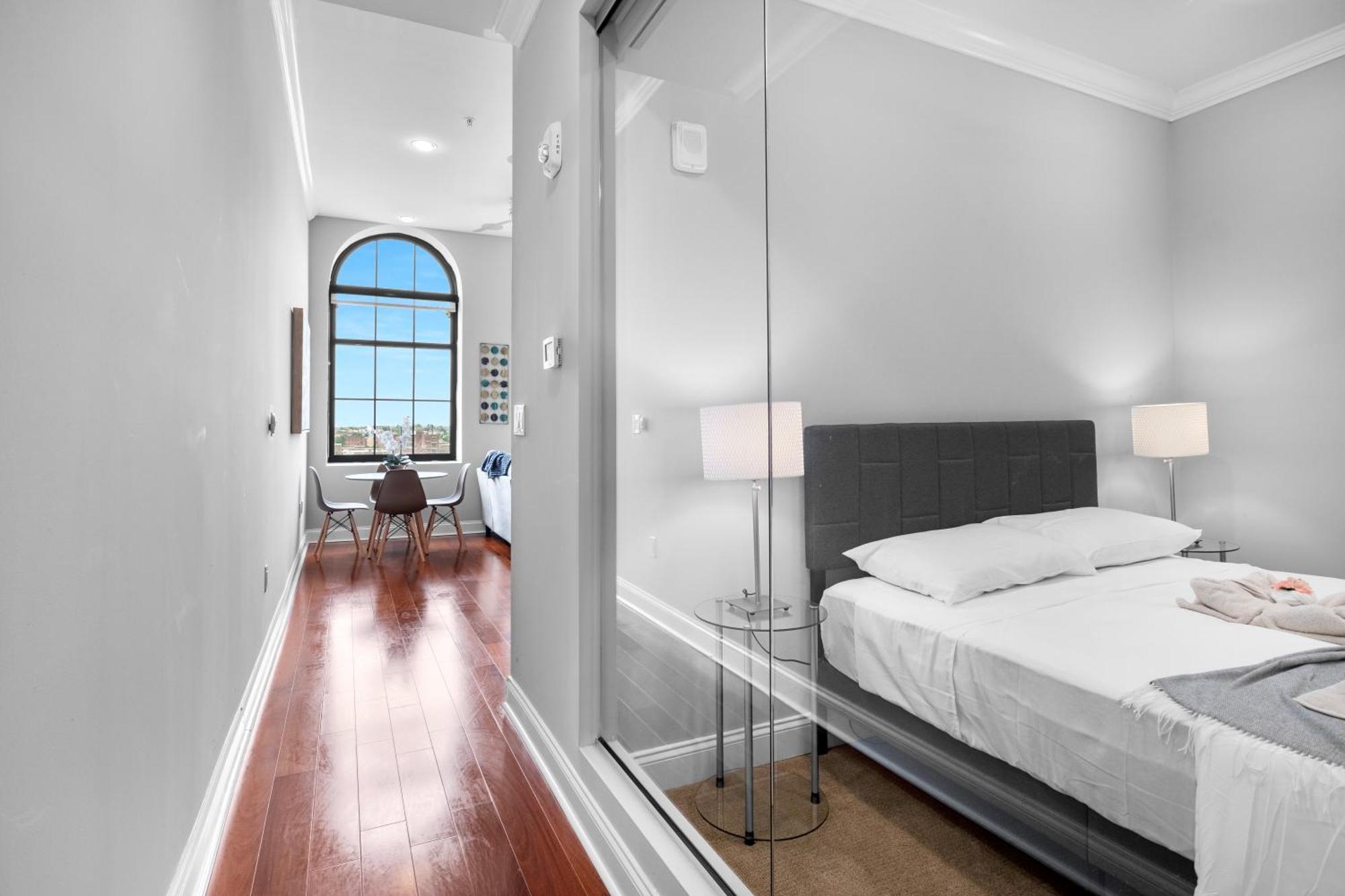Apartment Stylish 1br L Rooftop Pool *